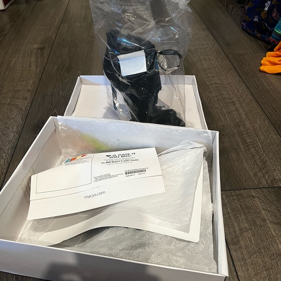 Steven Madden fringe black heels NWT - Picture 4 of 6